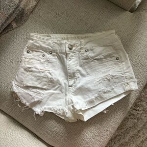 American Eagle Hi-Rise Festival Shorts - White